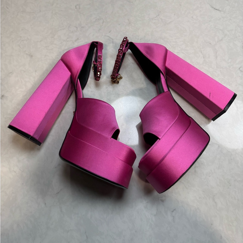 Versace Open-Toe Platform Heel - Picture 9 of 14